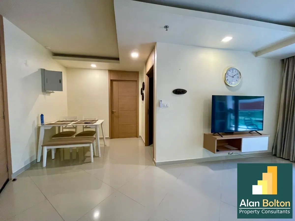 Beautifully Spacious 1 Bedroom 1 Bathroom Condo photo 6