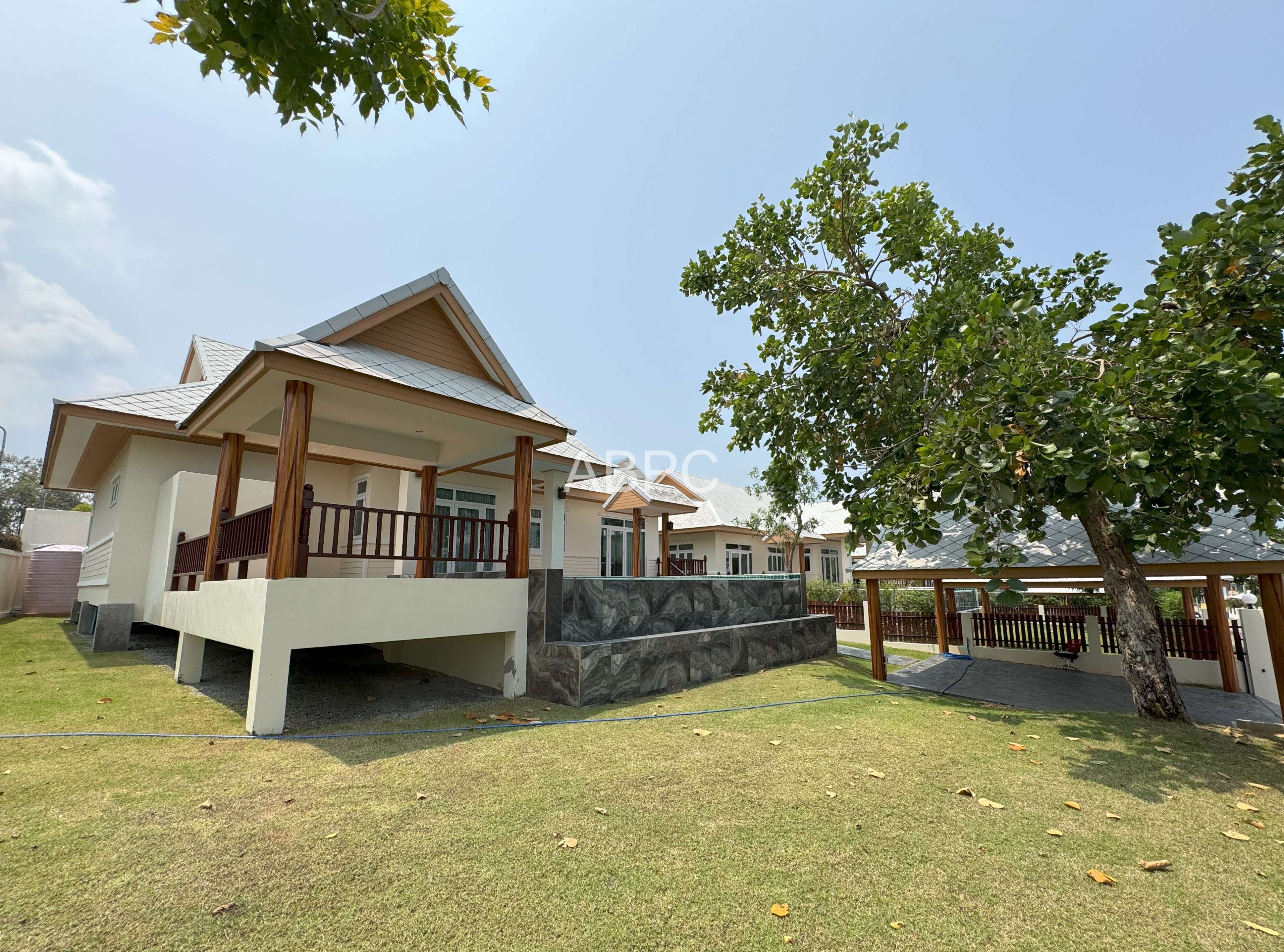 3 Bedroom Pool Villa in East Pattaya - Amorn Village photo 5