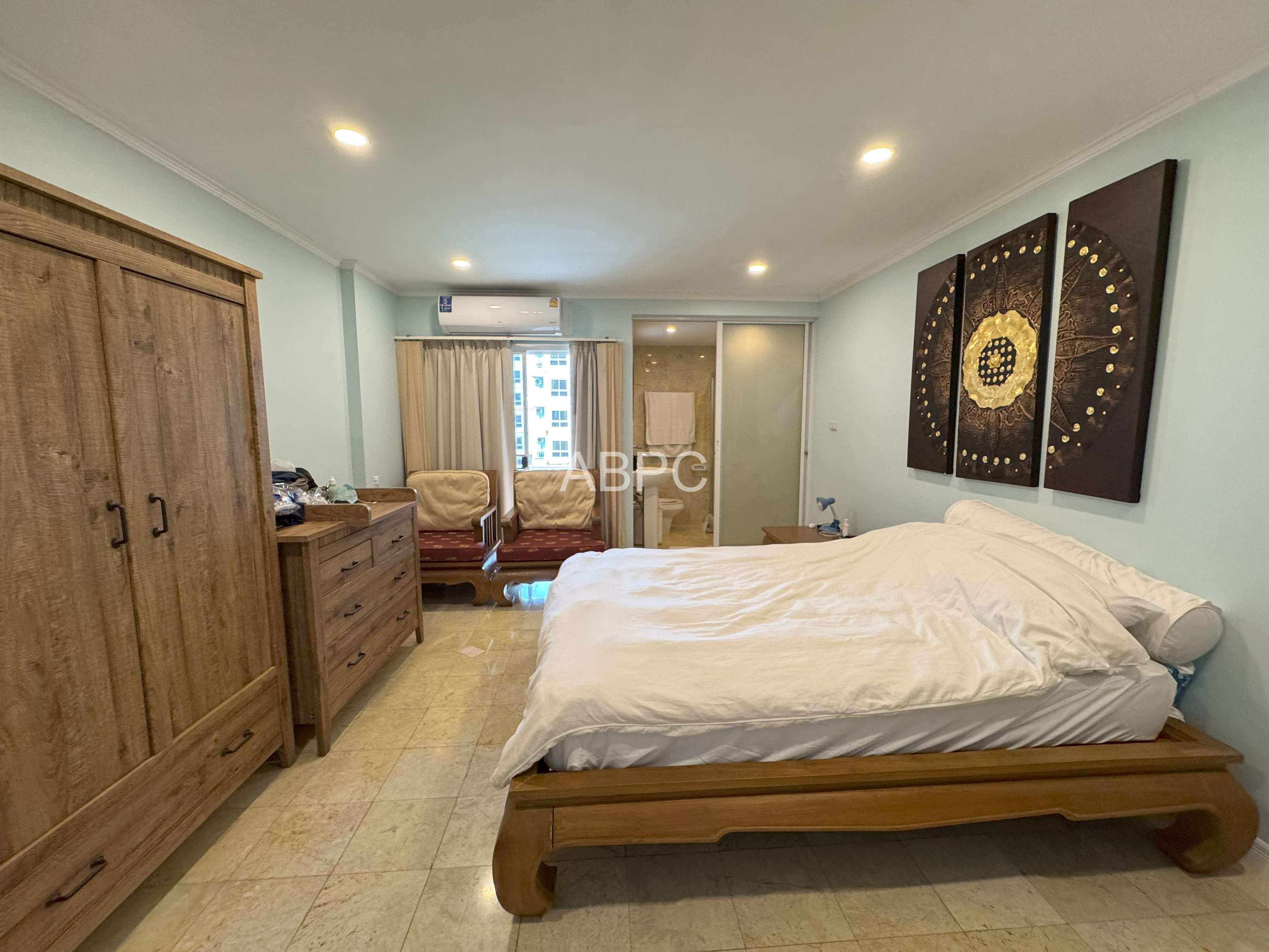 Spacious 3 Bedrooms 3 Bathrooms in Pratumnak photo 6