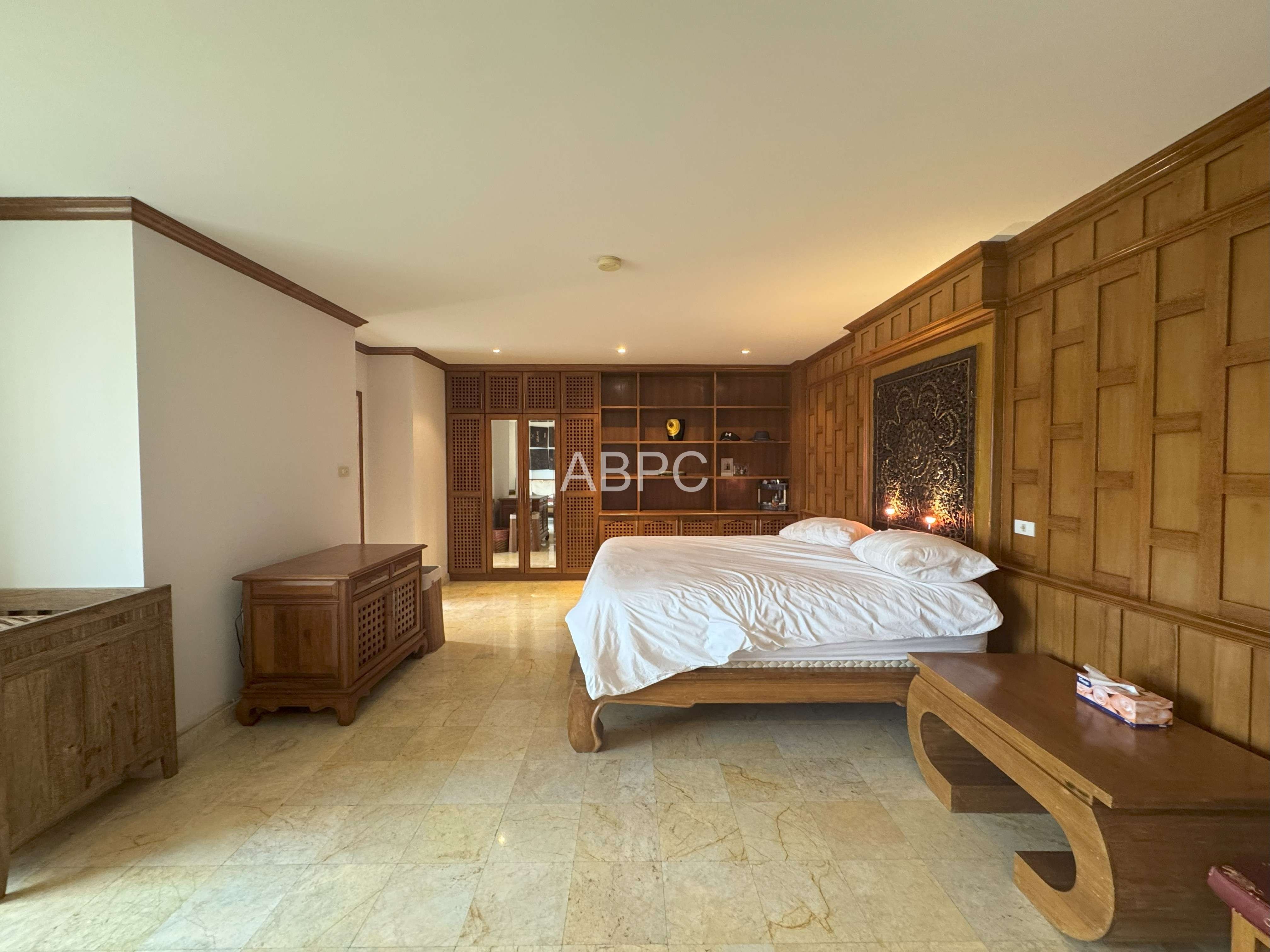 Spacious 3 Bedrooms 3 Bathrooms in Pratumnak photo 5