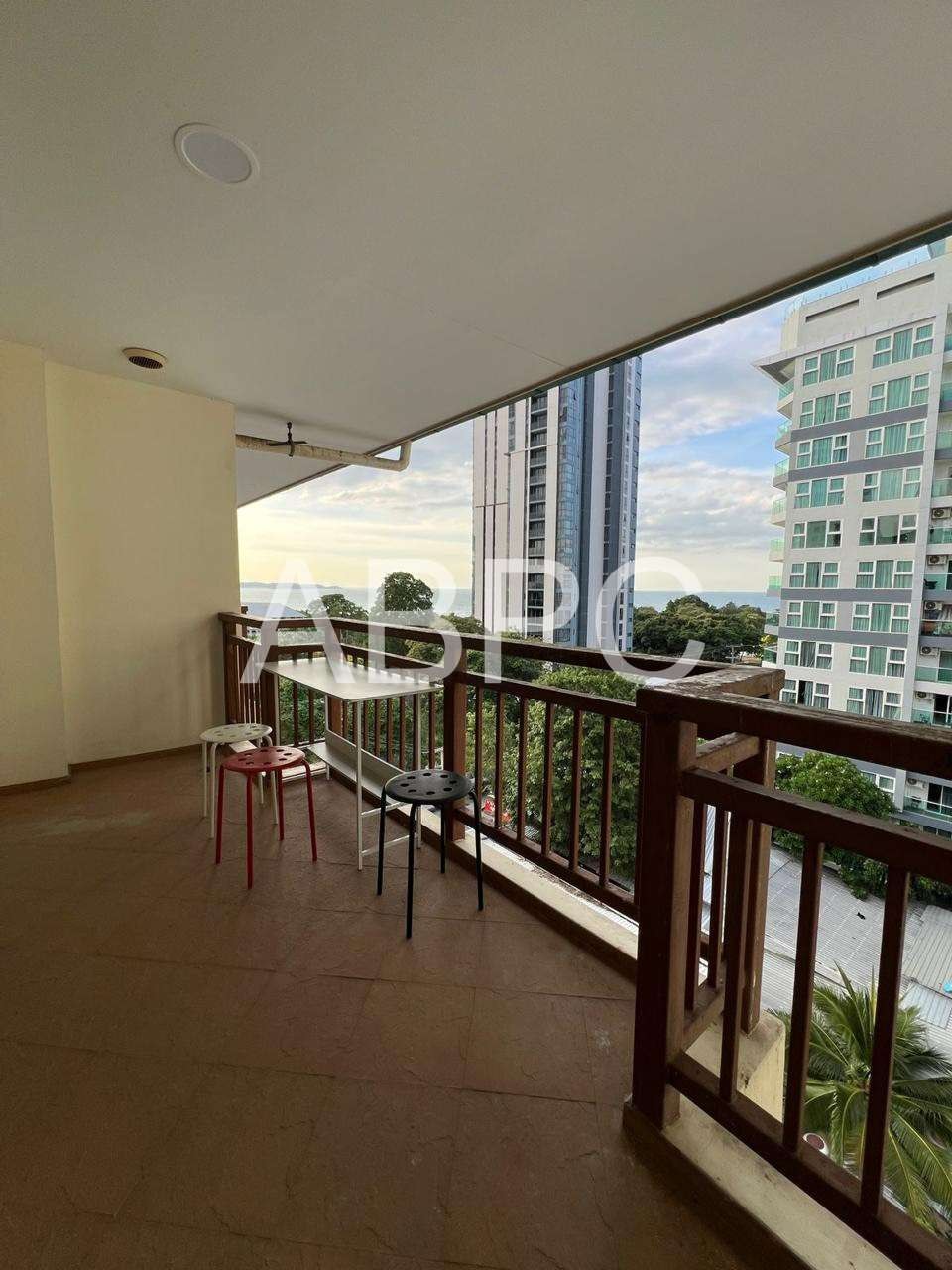 Ocean View Studio Condo In Pratumnak photo 5