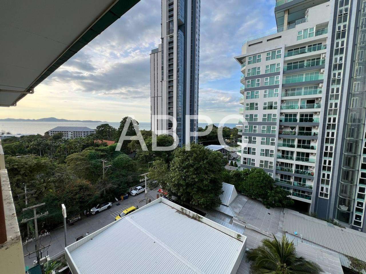 Ocean View Studio Condo In Pratumnak photo 6