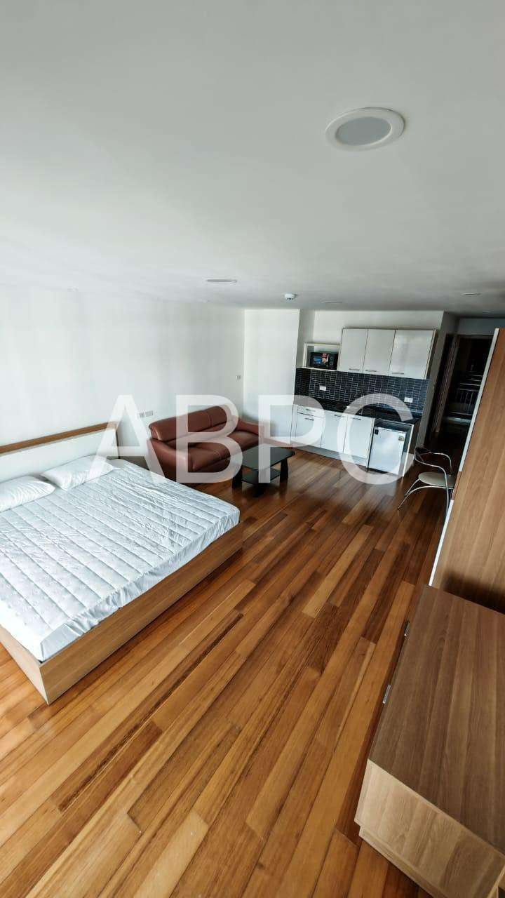 Large Ocean View Studio Condo In Pratumnak photo 5