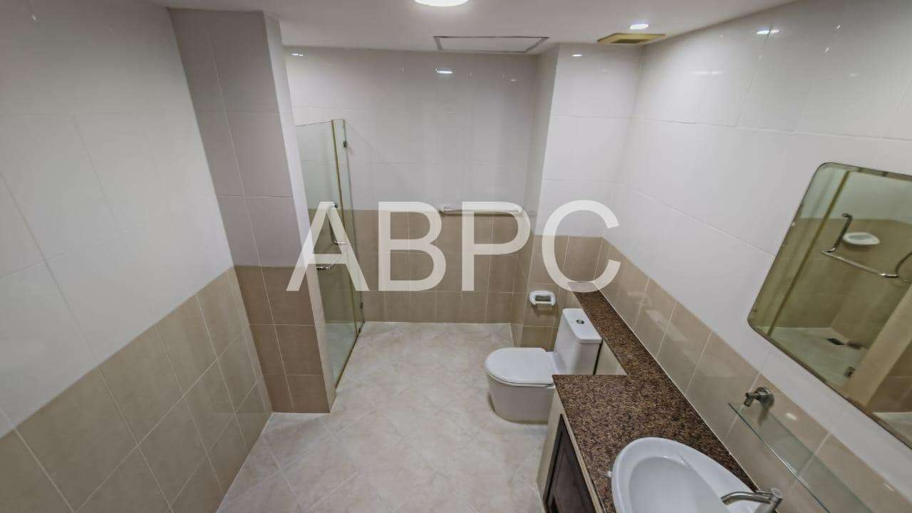 Large Ocean View Studio Condo In Pratumnak photo 6