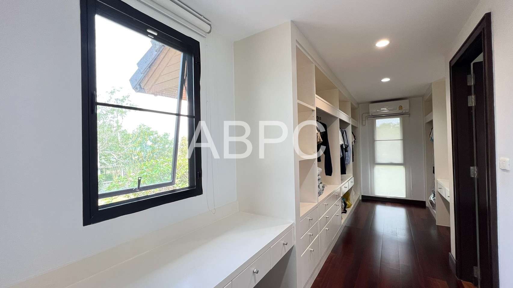 Serene 3 Bedroom 3 Bathroom House in The Village at Horseshoe Point photo 13