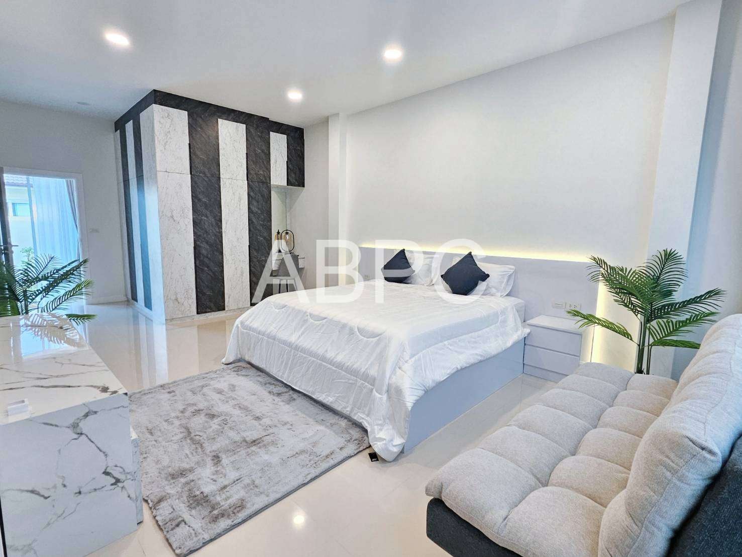 3 Bedrooms 4 Bathrooms in Huay Yai photo 14