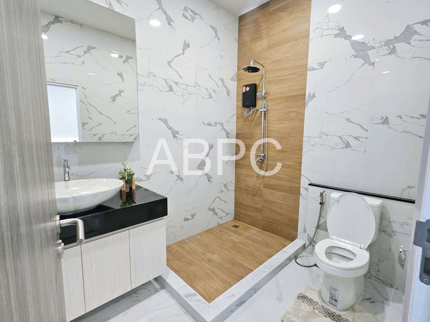 3 Bedrooms 4 Bathrooms in Huay Yai photo 13