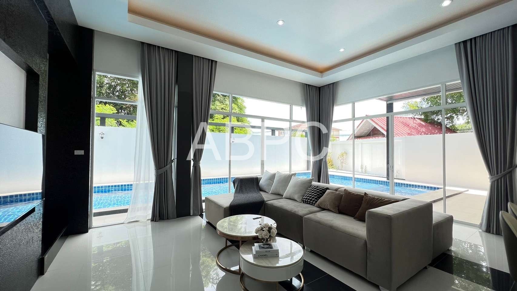 Pool villa 4 Bedrooms 4 Bathrooms in Huay yai photo 4