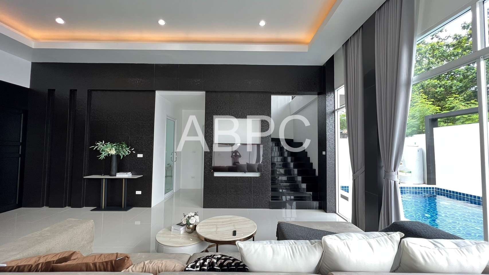 Pool villa 4 Bedrooms 4 Bathrooms in Huay yai photo 5