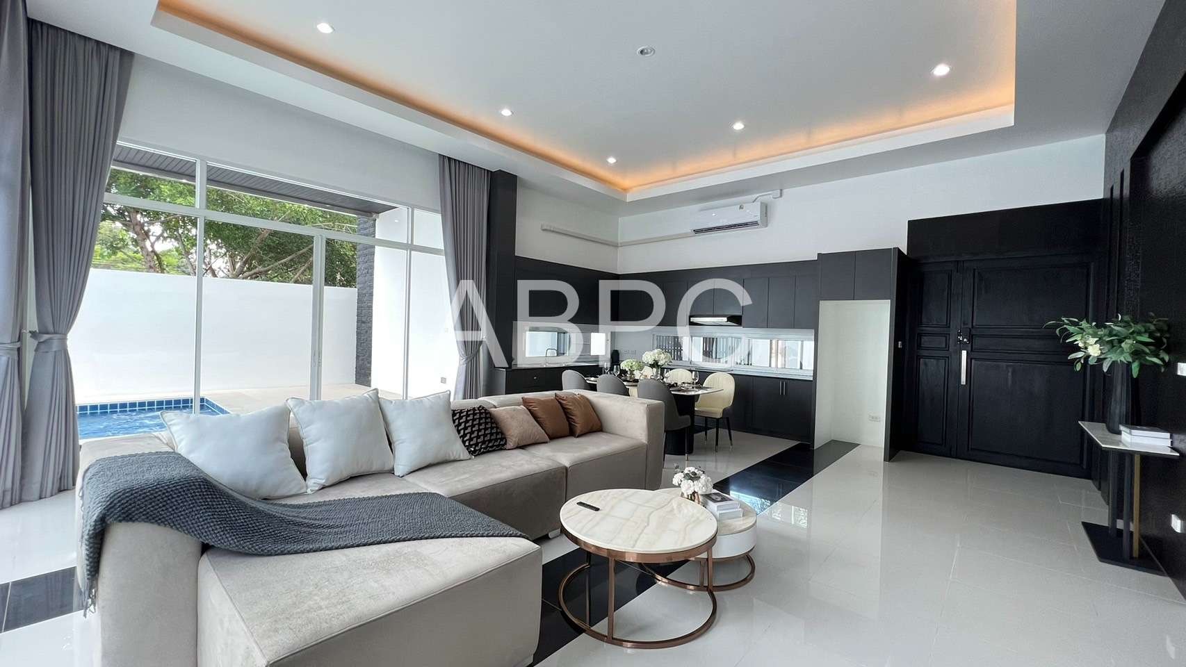 Pool villa 4 Bedrooms 4 Bathrooms in Huay yai photo 7