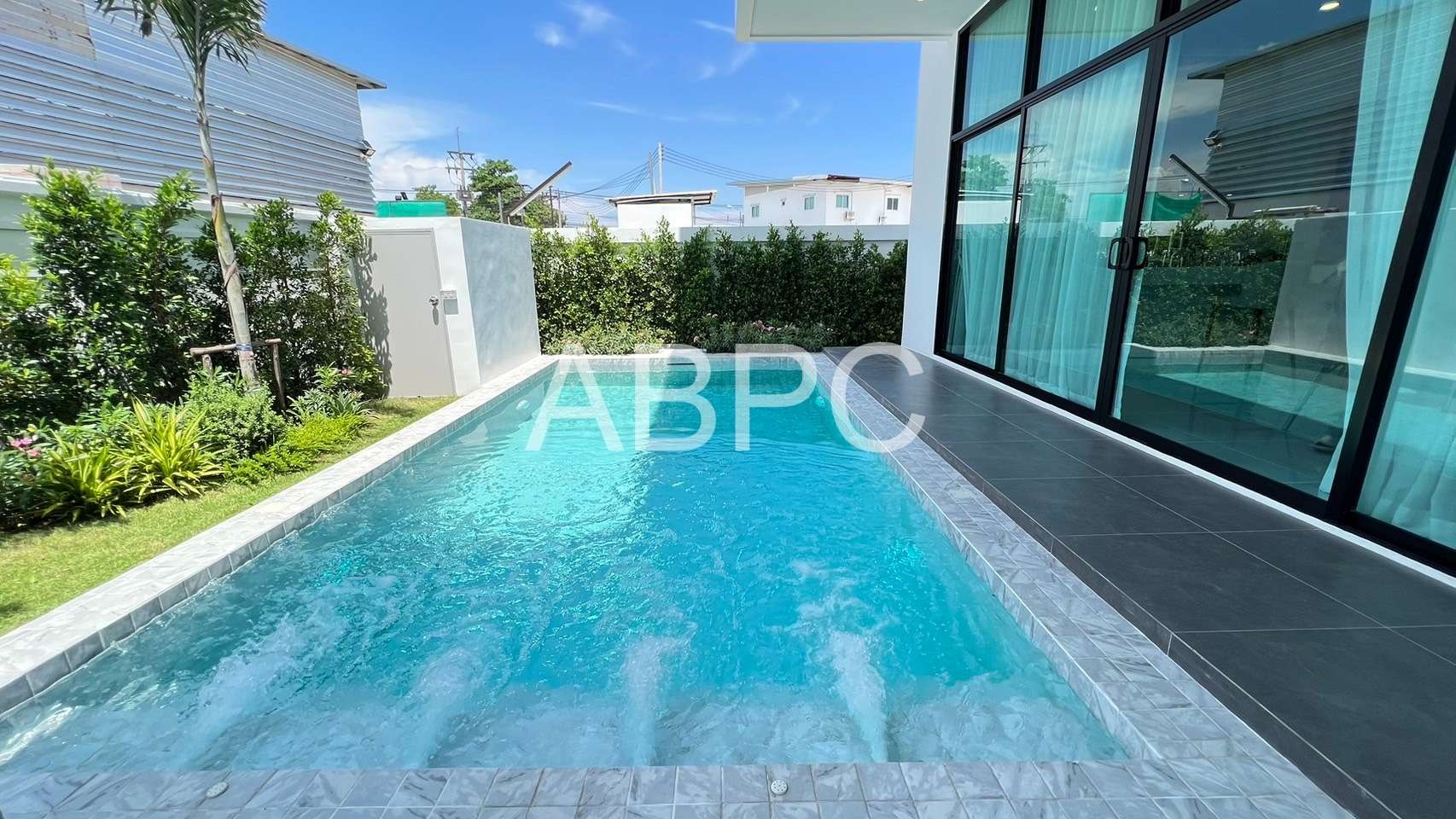 Luxury Pool villa 4 Bedrooms 4 Bathrooms in Huay yai photo 6