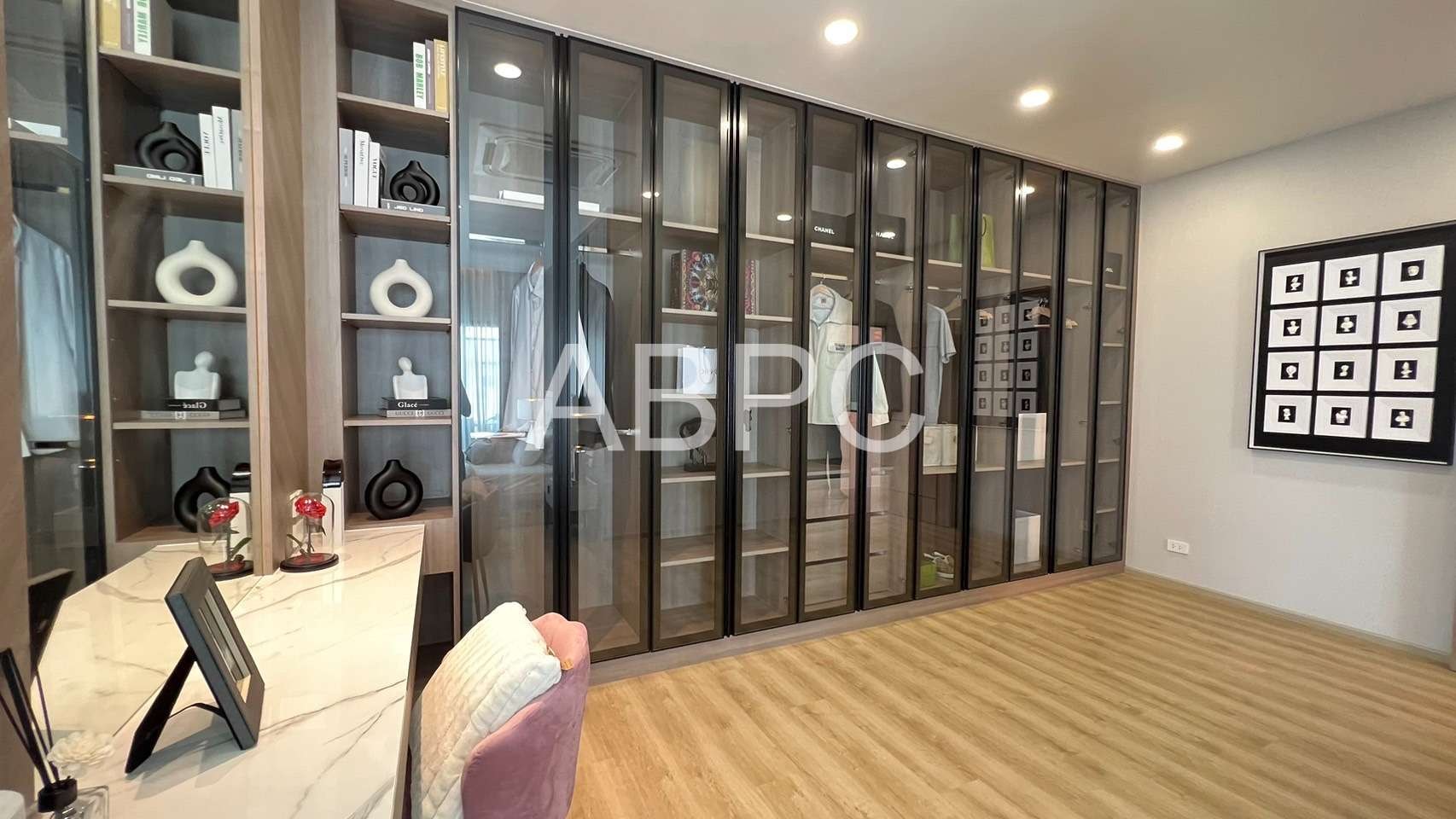 Luxury Pool villa 4 Bedrooms 4 Bathrooms in Huay yai photo 5