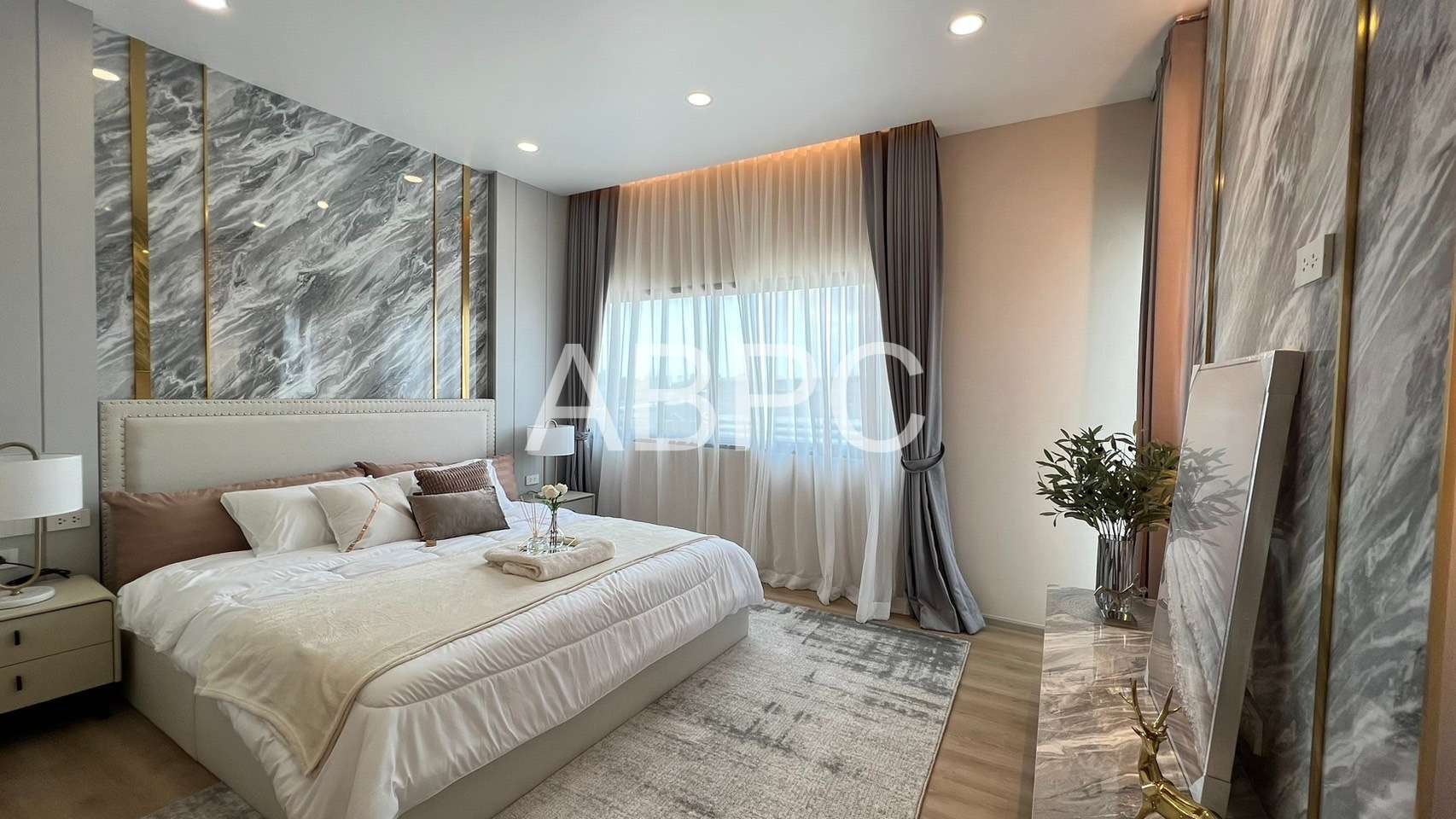 Luxury Pool villa 4 Bedrooms 4 Bathrooms in Huay yai photo 4