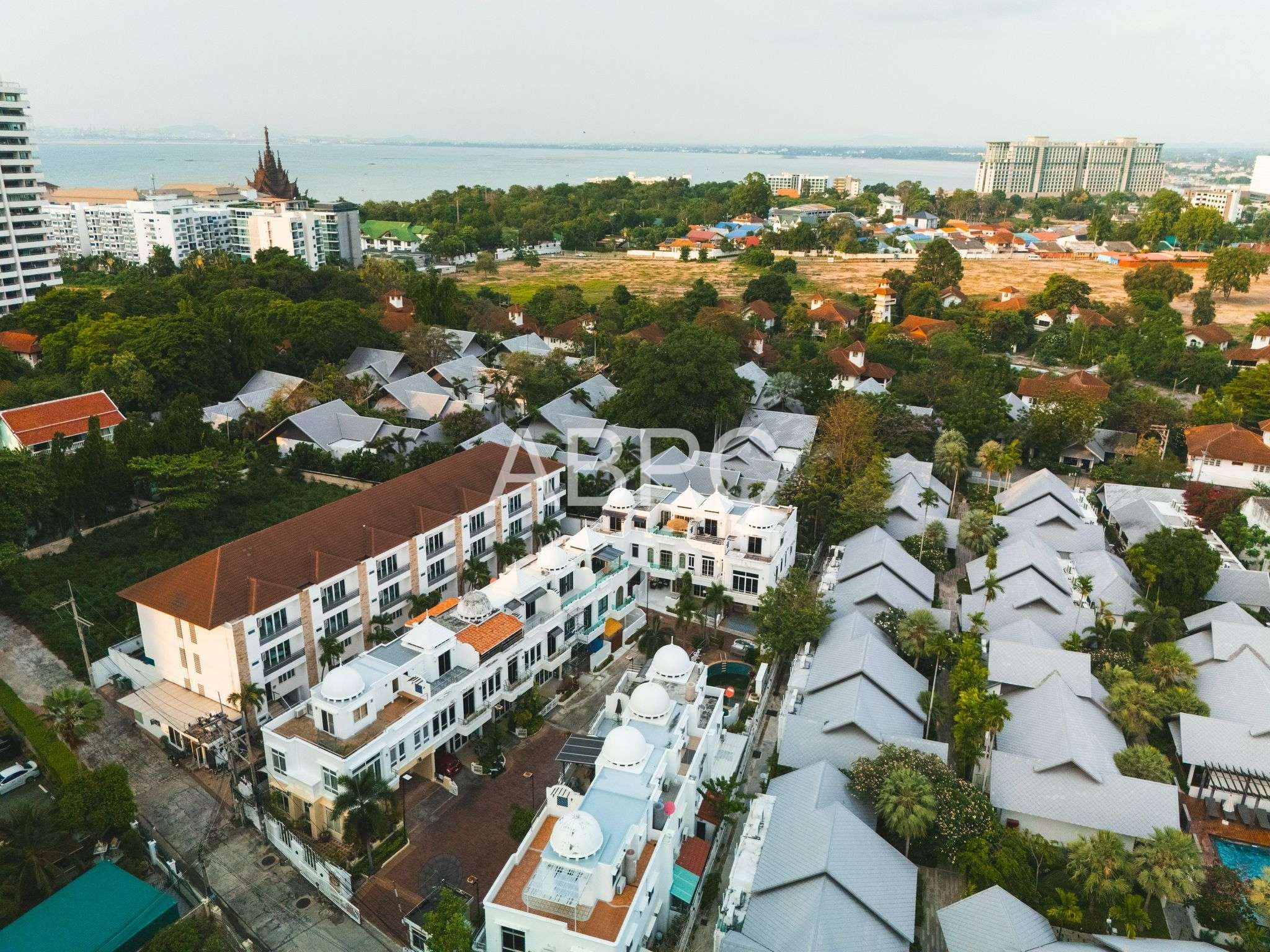 Greece Inspired Ocean View 3 Bed 4 Bath Townhouse In Wongamat photo 10