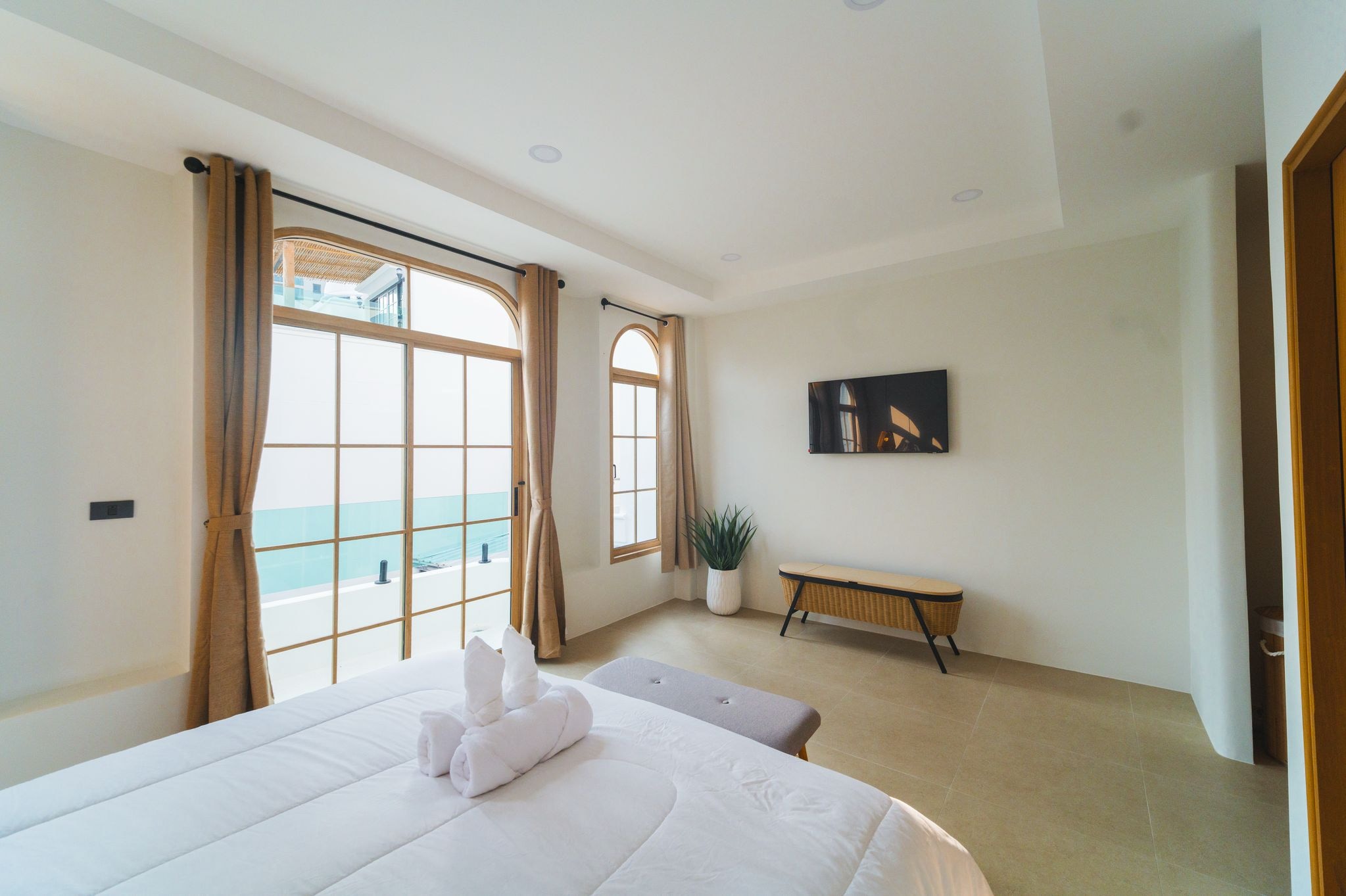 Greece Inspired Ocean View 3 Bed 4 Bath Townhouse In Wongamat photo 11