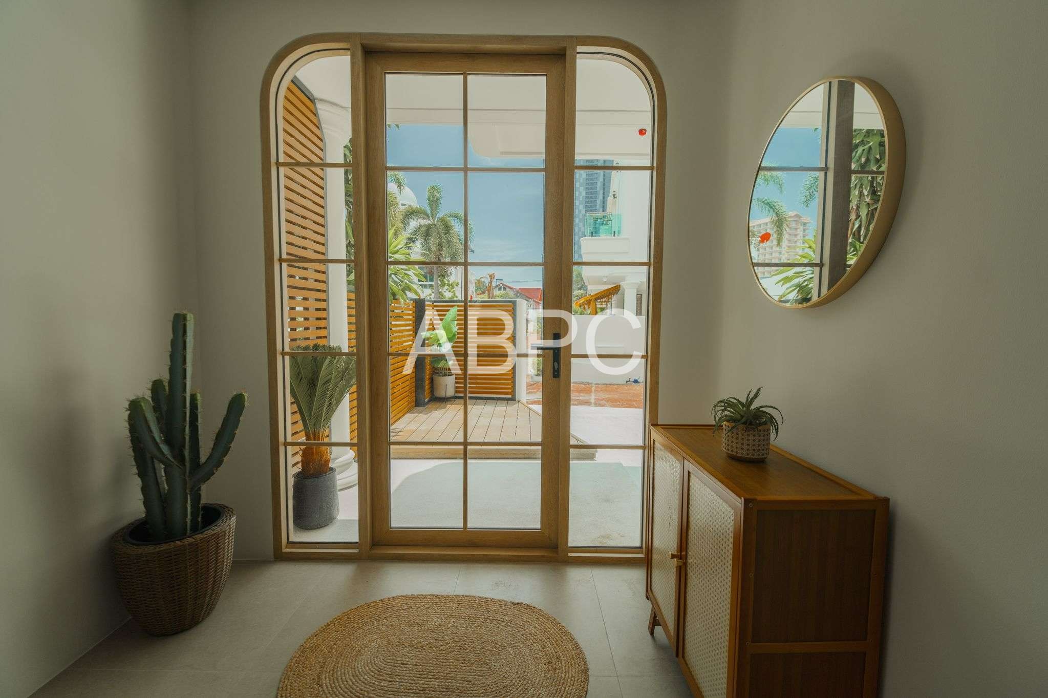 Greece Inspired Ocean View 3 Bed 4 Bath Townhouse In Wongamat photo 4