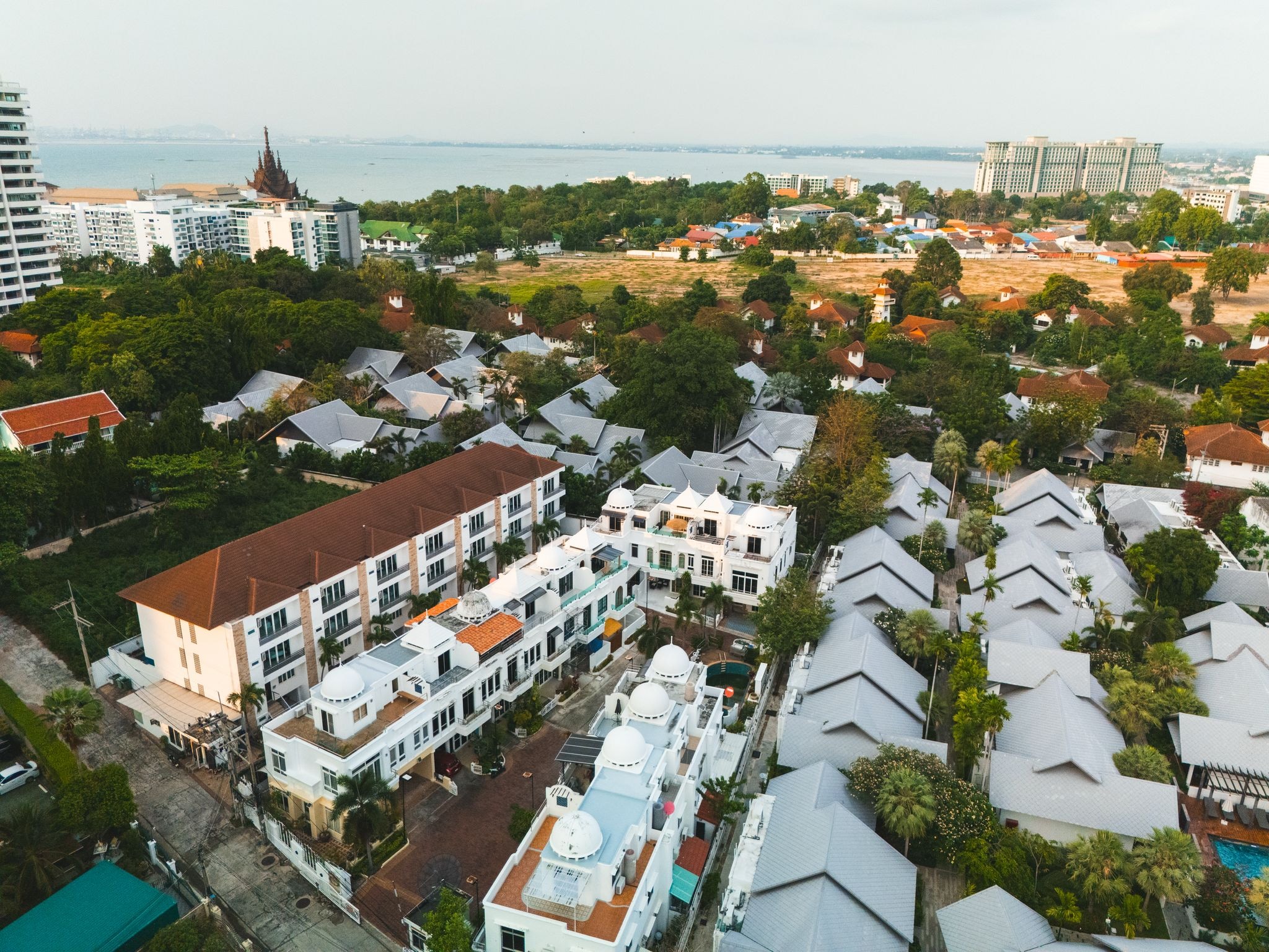 Greece Inspired Ocean View 3 Bed 4 Bath Townhouse In Wongamat photo 17
