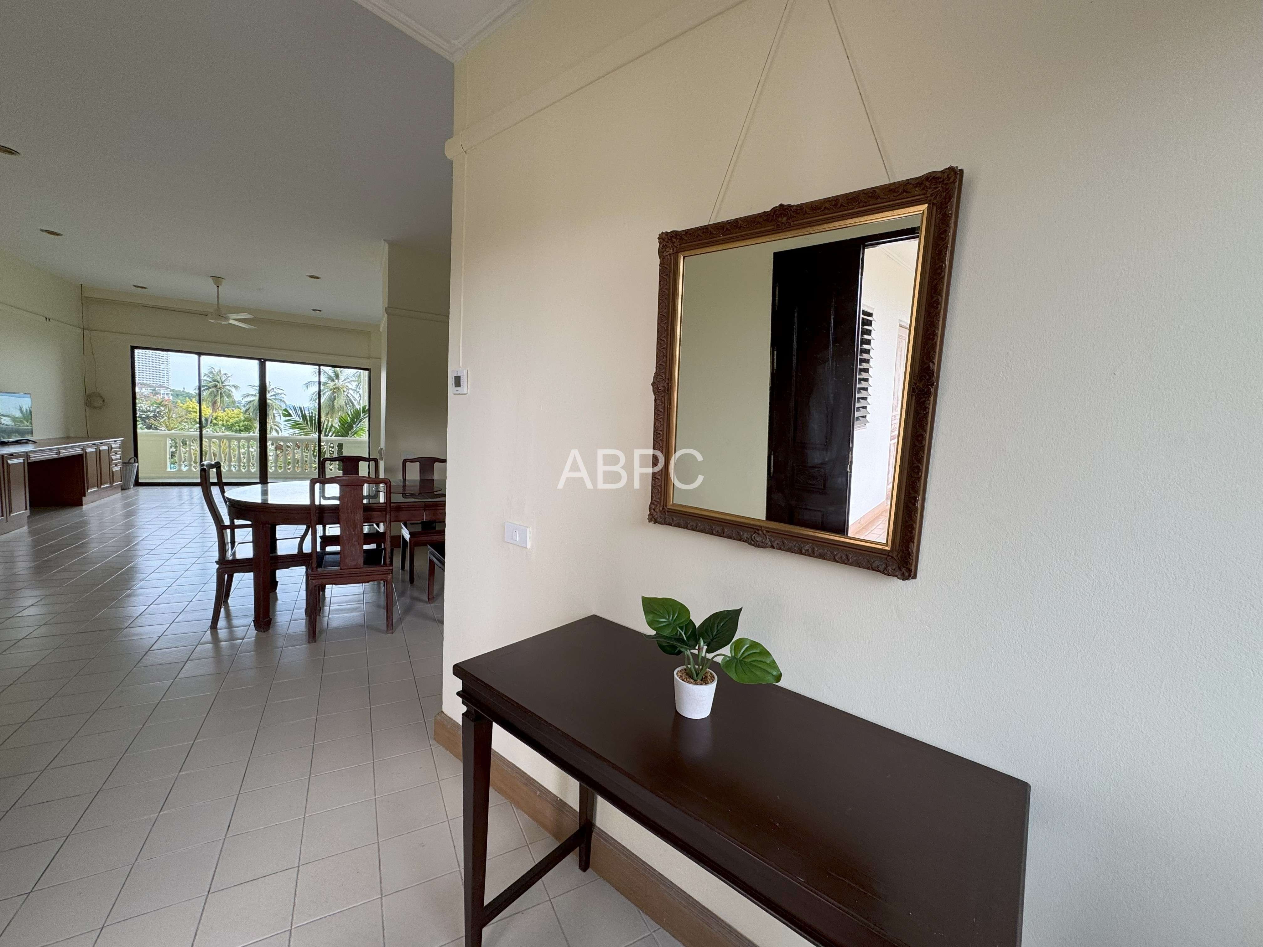 Beach Front 2 Bedrooms 2 Bathrooms in Na Jomtien photo 2