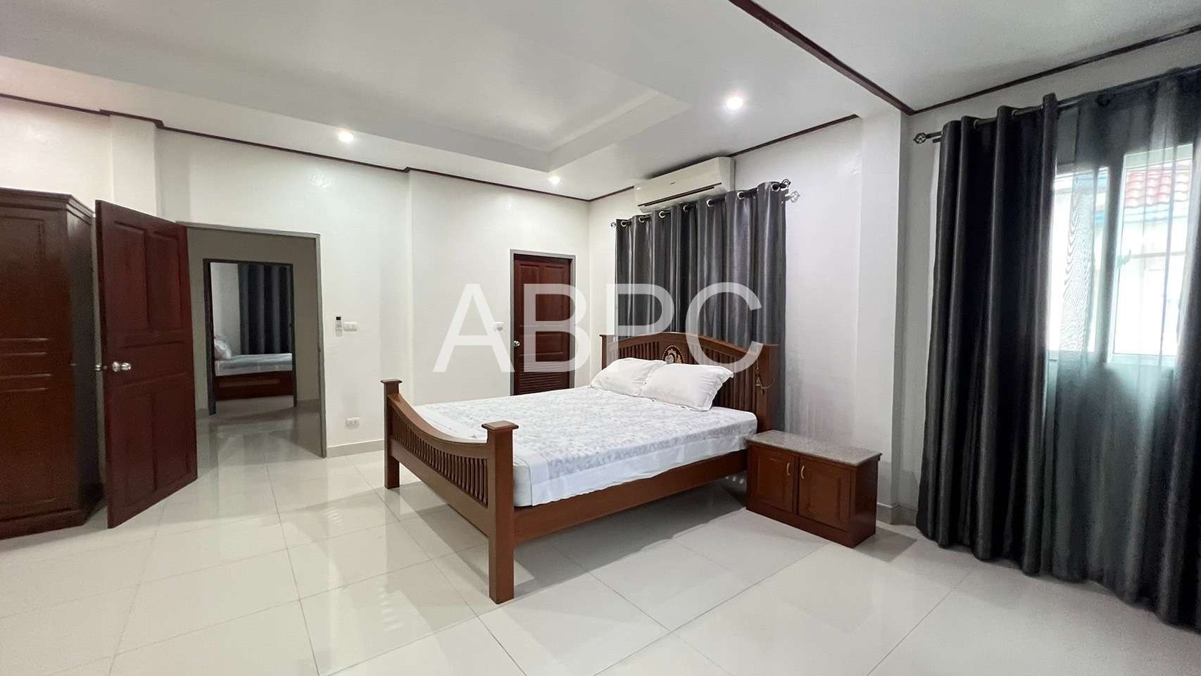 3 Bedrooms 2 Bathroom in East Pattaya photo 11