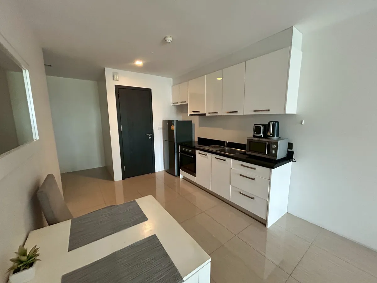Large Sea View 1 Bedroom Condo in Pratumnak photo 14