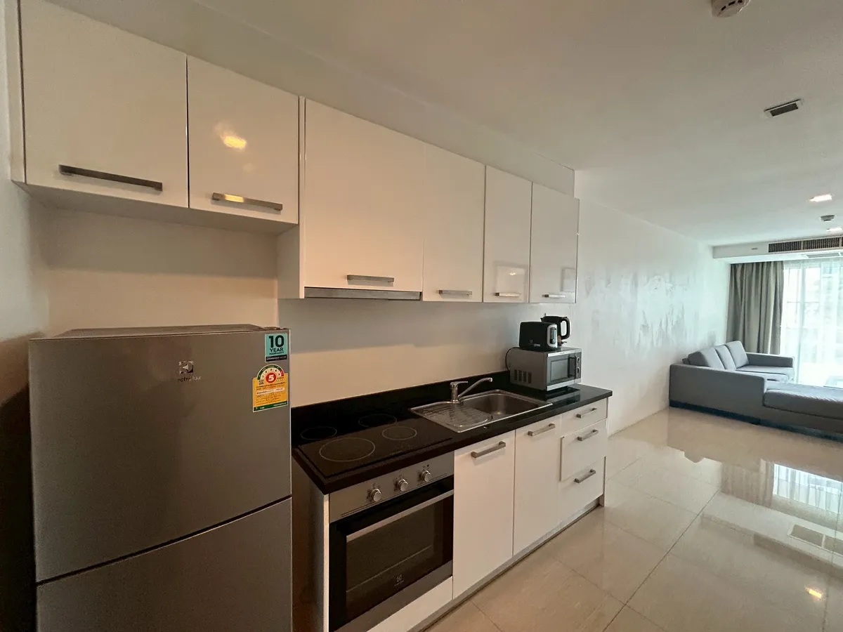 Large Sea View 1 Bedroom Condo in Pratumnak photo 17