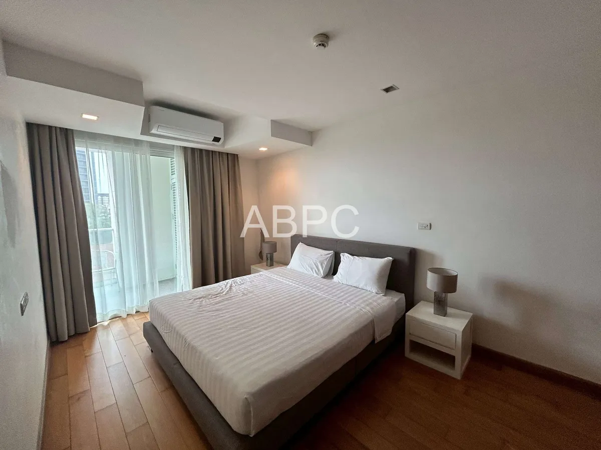 Large Sea View 1 Bedroom Condo in Pratumnak photo 7