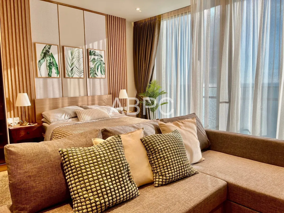 Luxury Beachfront Studio 1 Bathroom in Wongamat