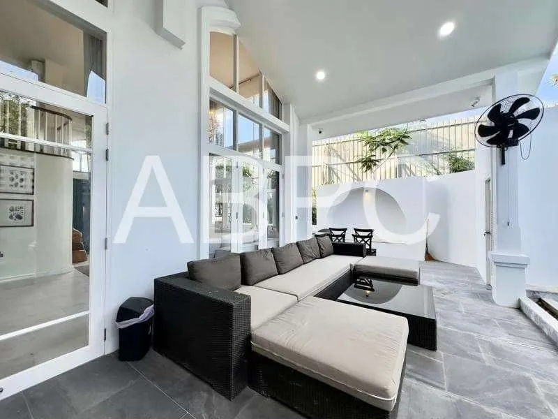 Pool Villa For Sale 100m. to Beach photo 7