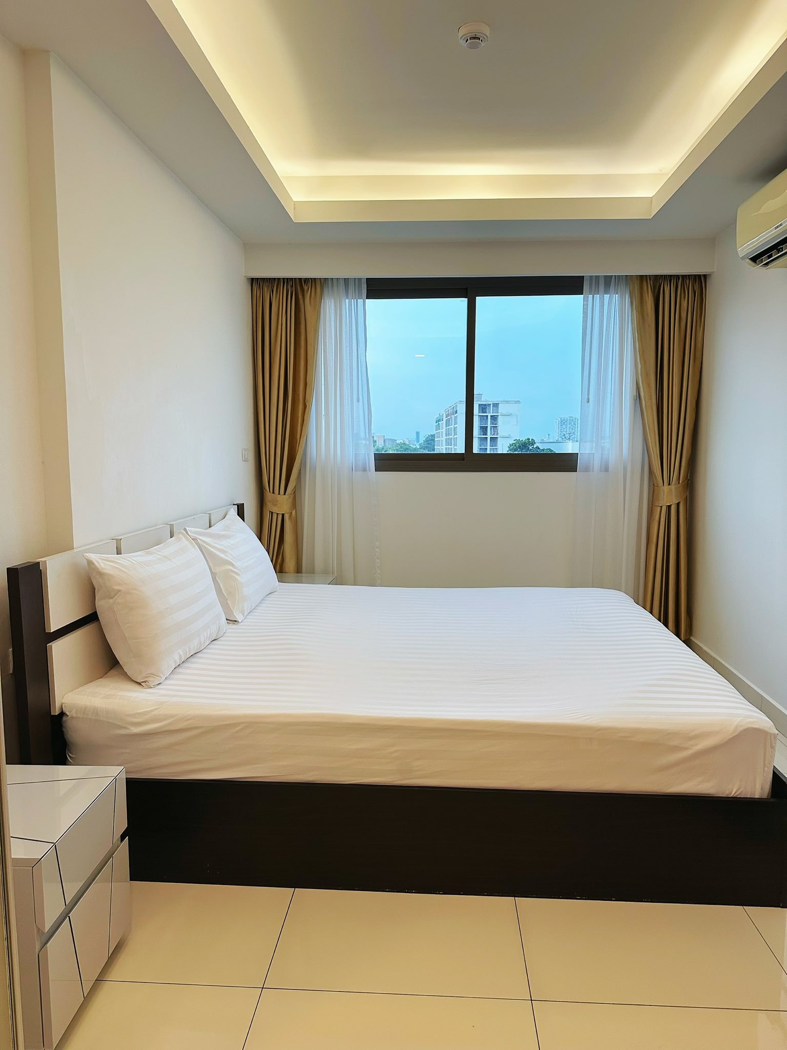 2 Bedroom Condo For Sale in Jomtien photo 12