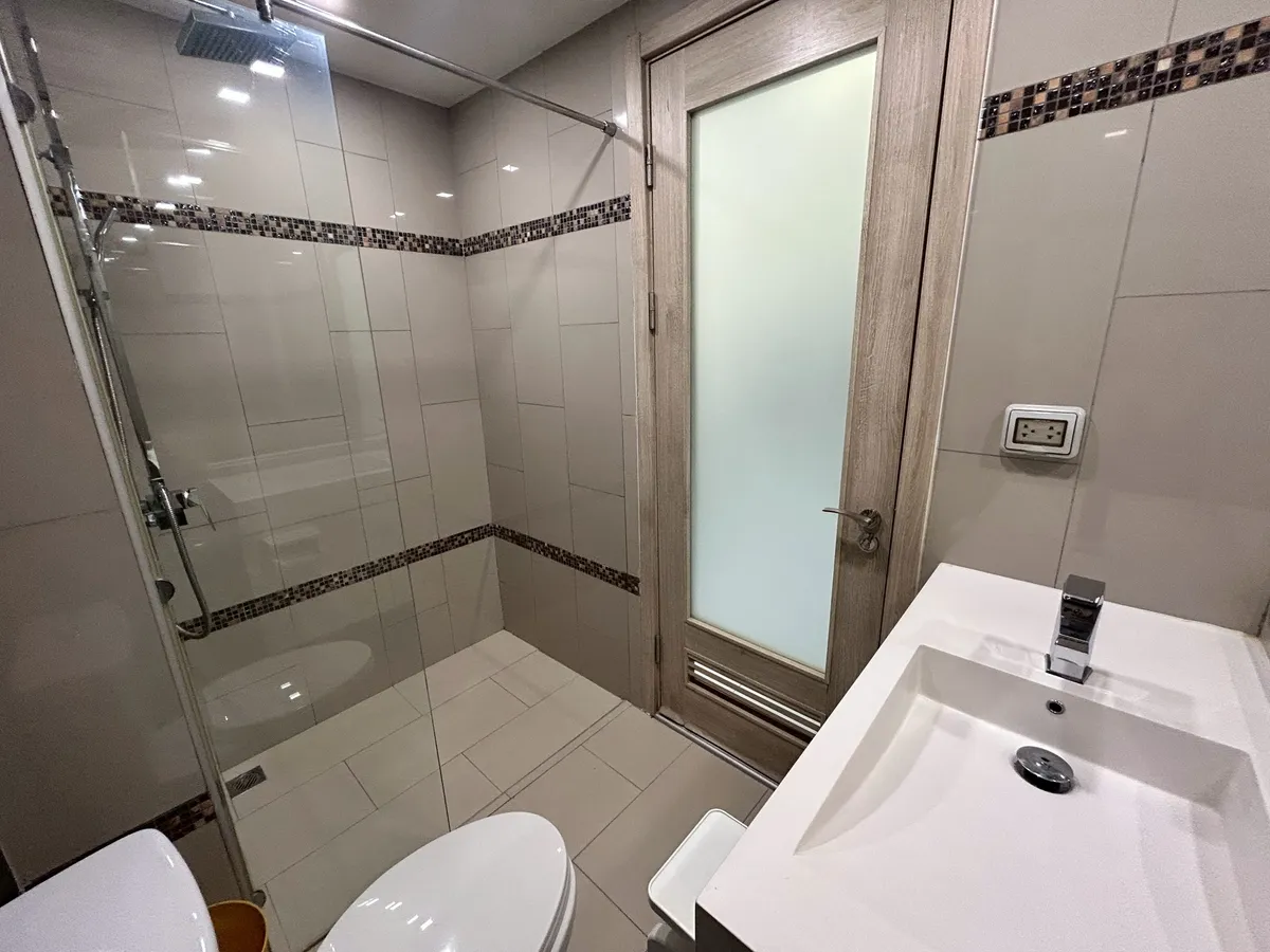 Studio 1 Bathroom in Pratumnak photo 13