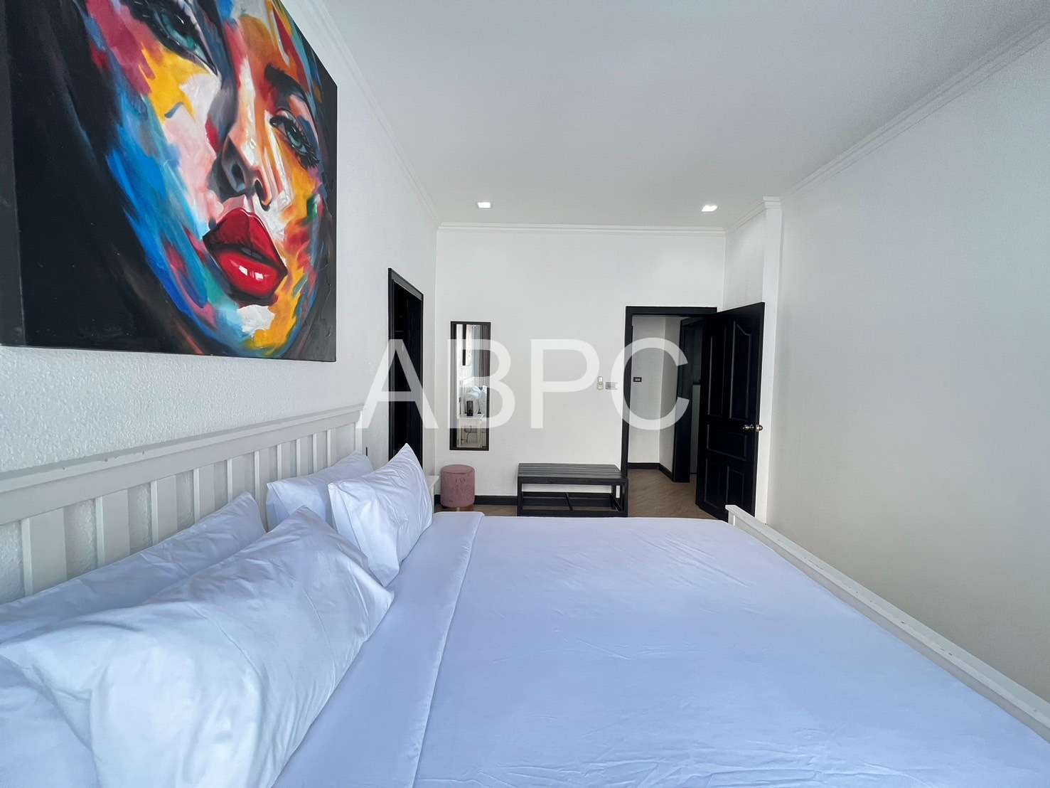 Beautiful 3 Bedroom 4 Bathroom Pool Villa in Pratumnak photo 16