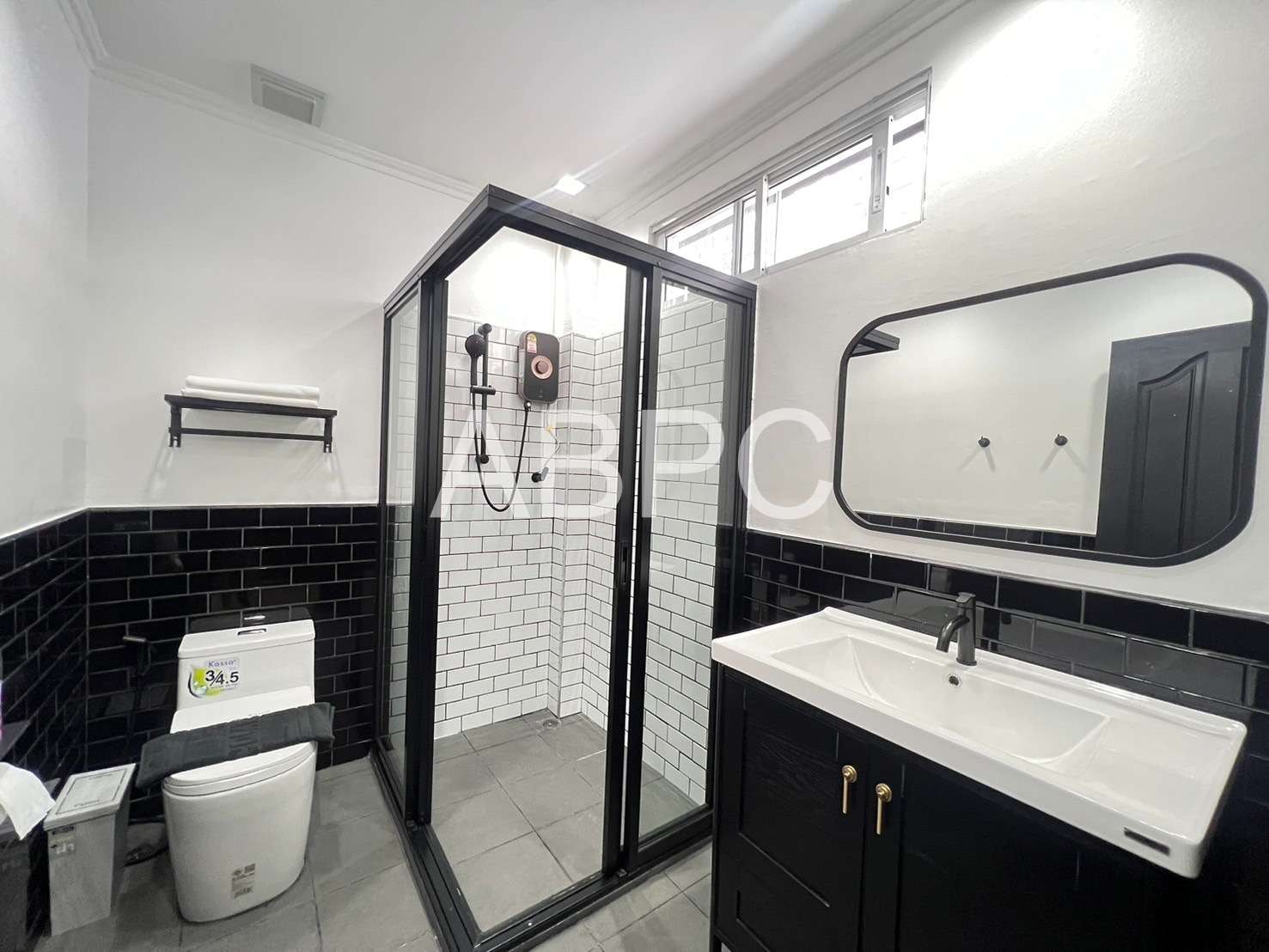 Beautiful 3 Bedroom 4 Bathroom Pool Villa in Pratumnak photo 17