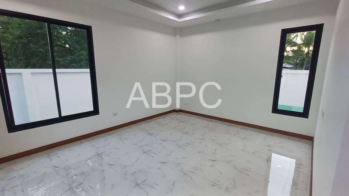 Brand New Three Bedroom Two Bathroom Villa In Huay Yai photo 9
