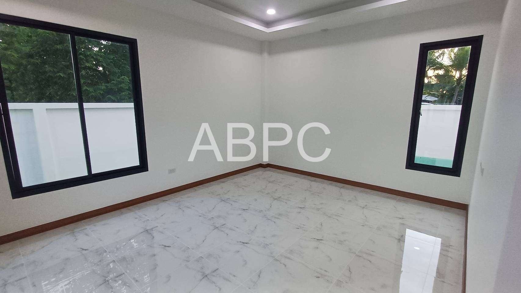 Brand New Three Bedroom Two Bathroom Villa In Huay Yai photo 9