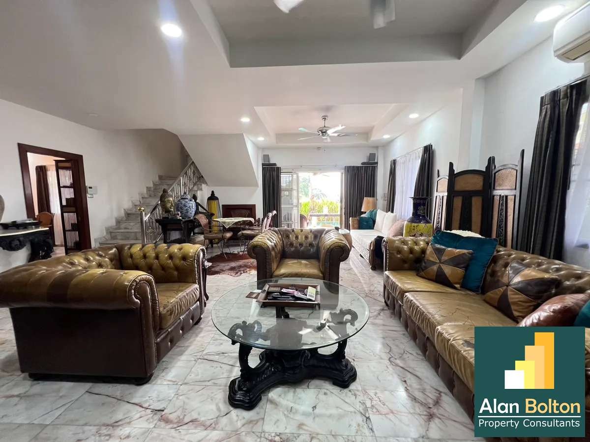 Three Bedroom Three Bathroom Pool Villa in Popular East Pattaya Village photo 16