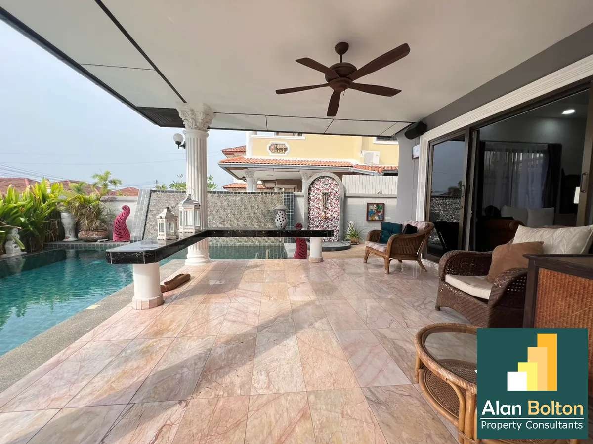 Three Bedroom Three Bathroom Pool Villa in Popular East Pattaya Village photo 14