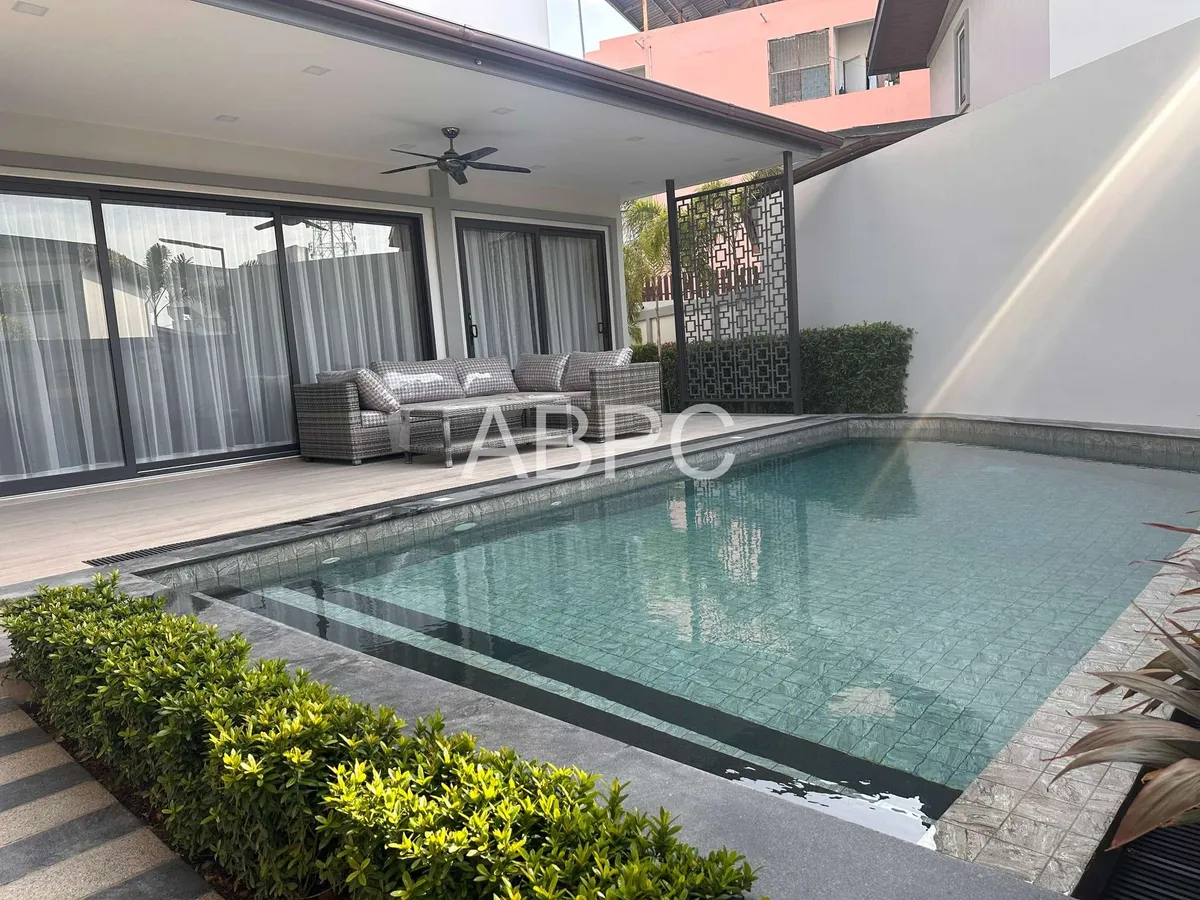 4 Bedroom Pool Villa For rent