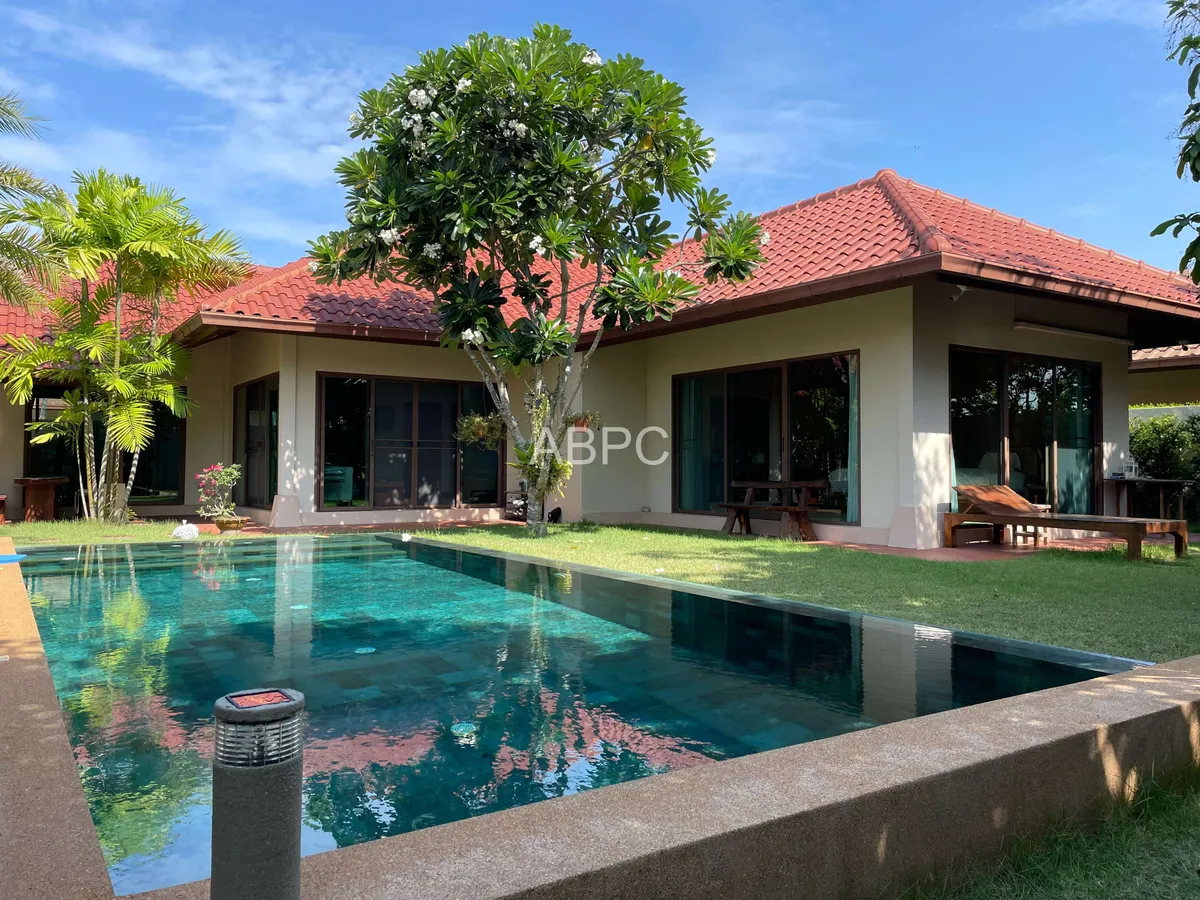 3 Bedroom 3 Bathroom in Huay Yai
