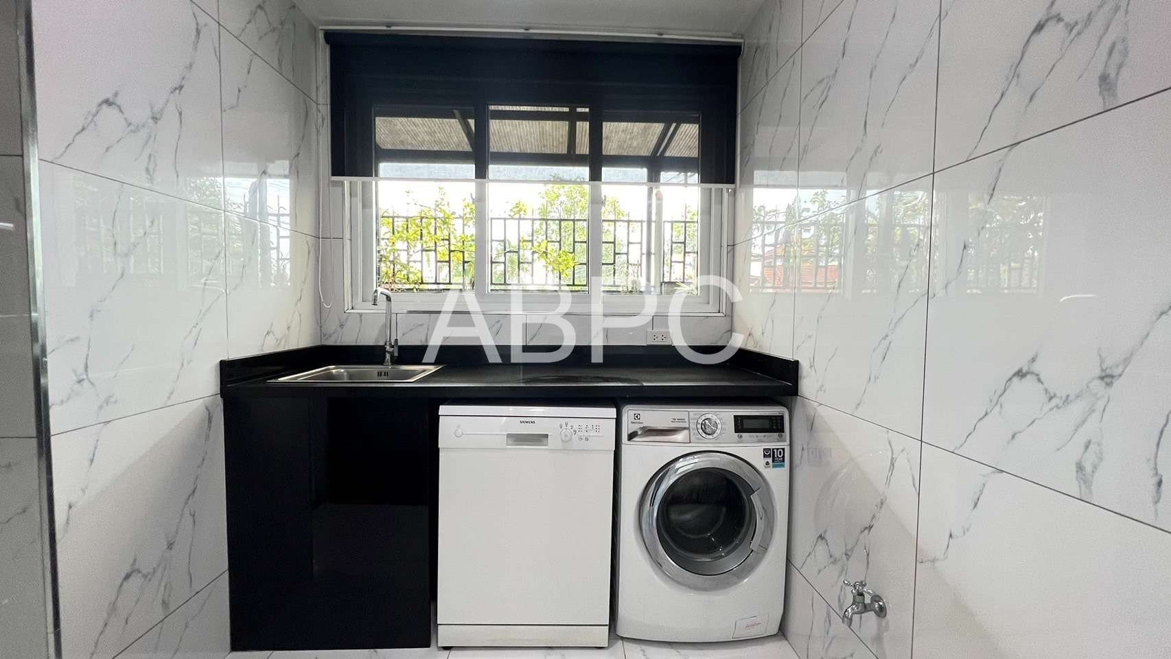 3 Bed 3 Bath House In East Pattaya photo 12