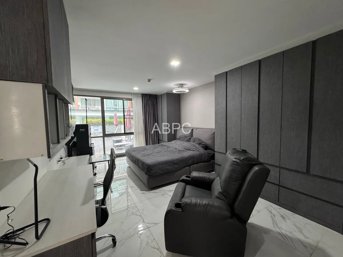 Pool access 3 Bedroom 2 Bathroom in Central Pattaya photo 12