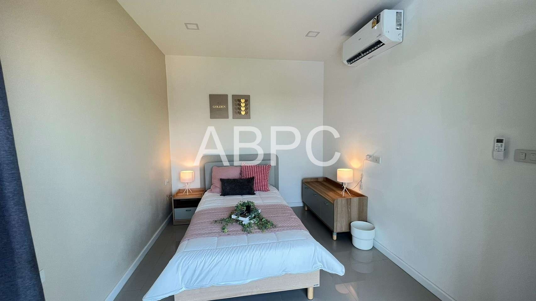 Townhome 3 Storey 4 Bedrooms 3 Bathrooms in East pattaya photo 13