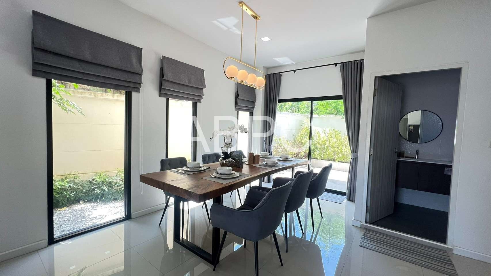 Townhome 3 Storey 4 Bedrooms 3 Bathrooms in East pattaya photo 5