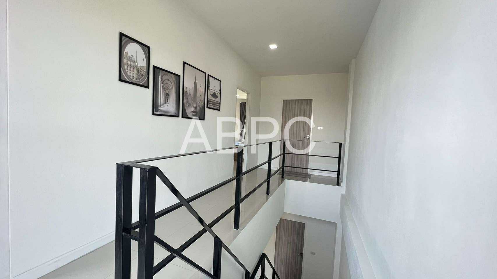 Townhome 3 Storey 4 Bedrooms 3 Bathrooms in East pattaya photo 7