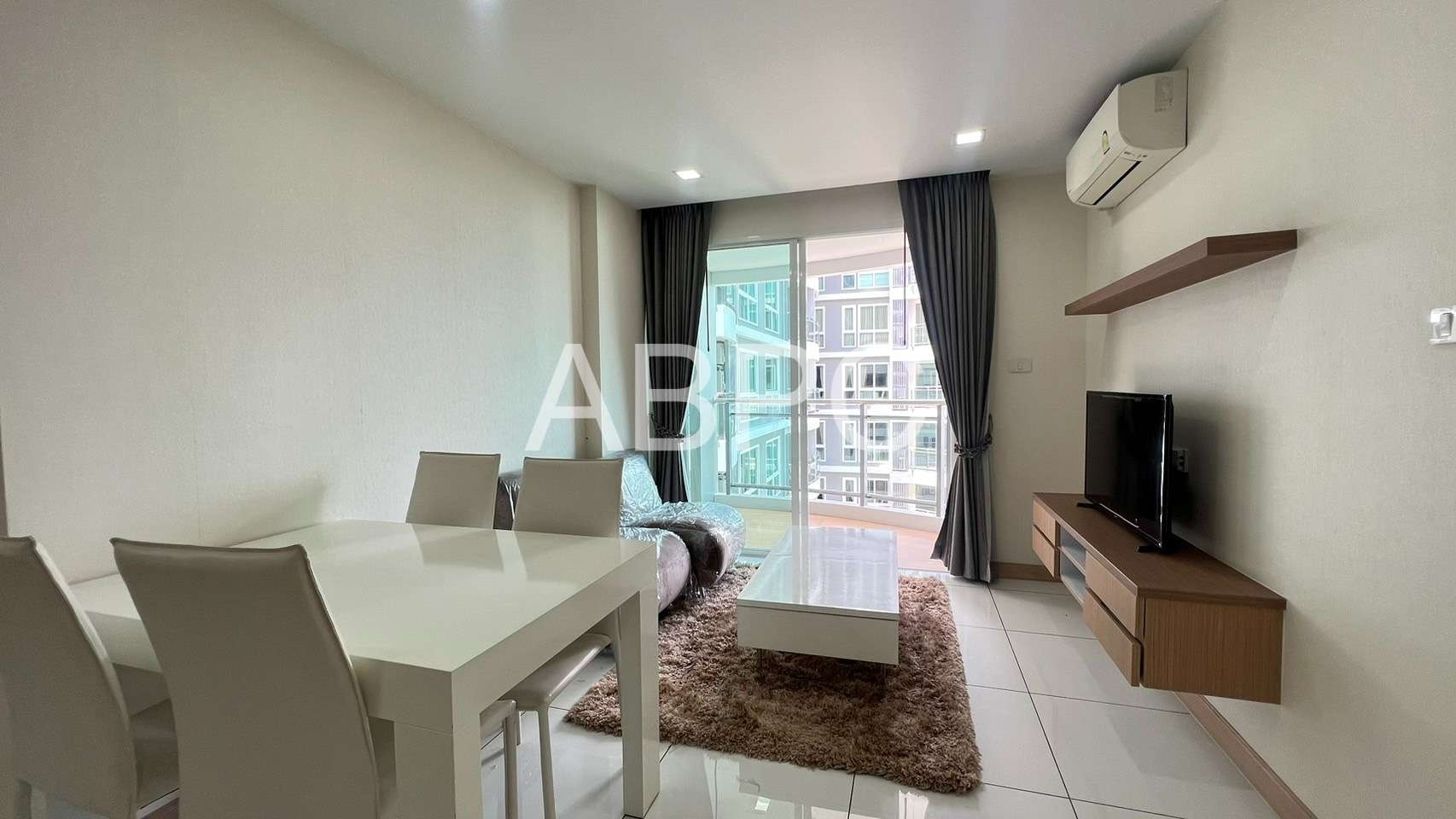 3 Bedrooms 2 Bathroom in Jomtien photo 8