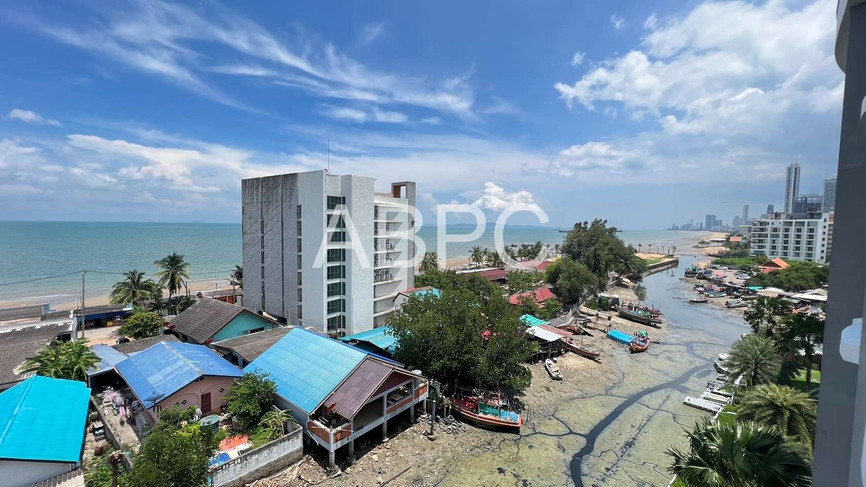 2 Bedroom 2 Bathroom in Jomtien photo 4