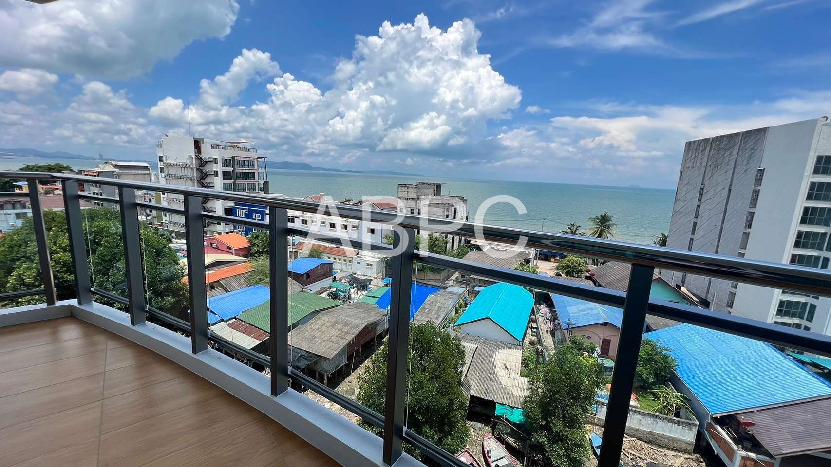 2 Bedroom 2 Bathroom in Jomtien photo 3
