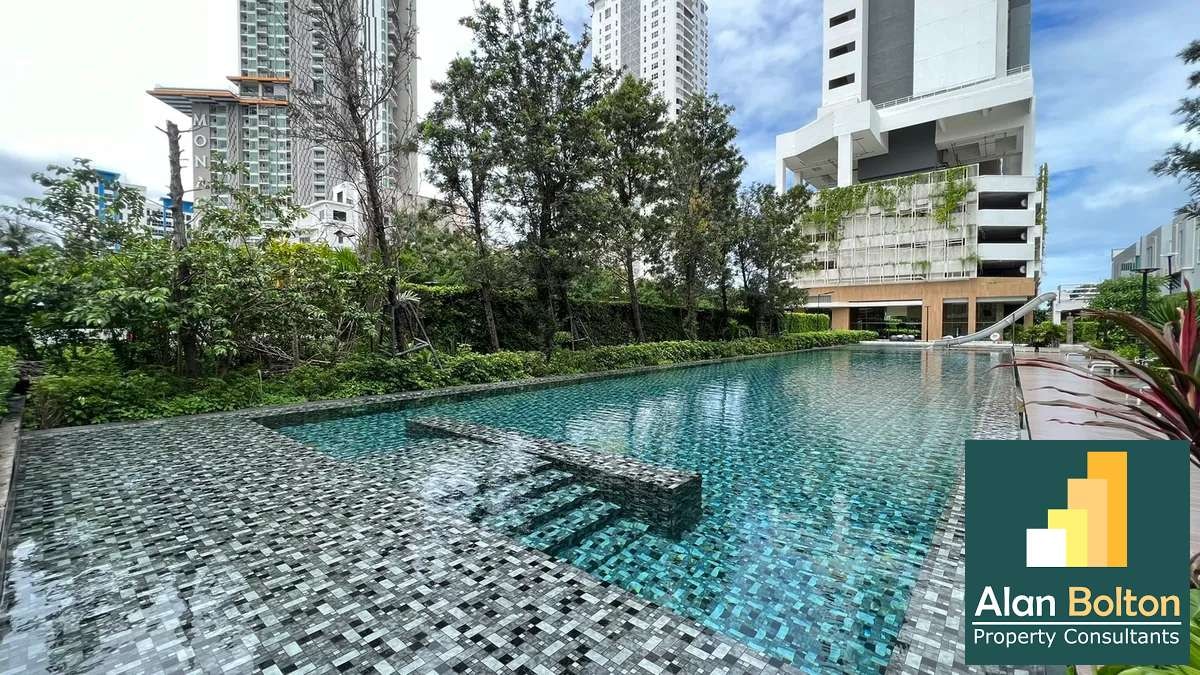 3 Bedrooms 2 Bathrooms in Jomtien