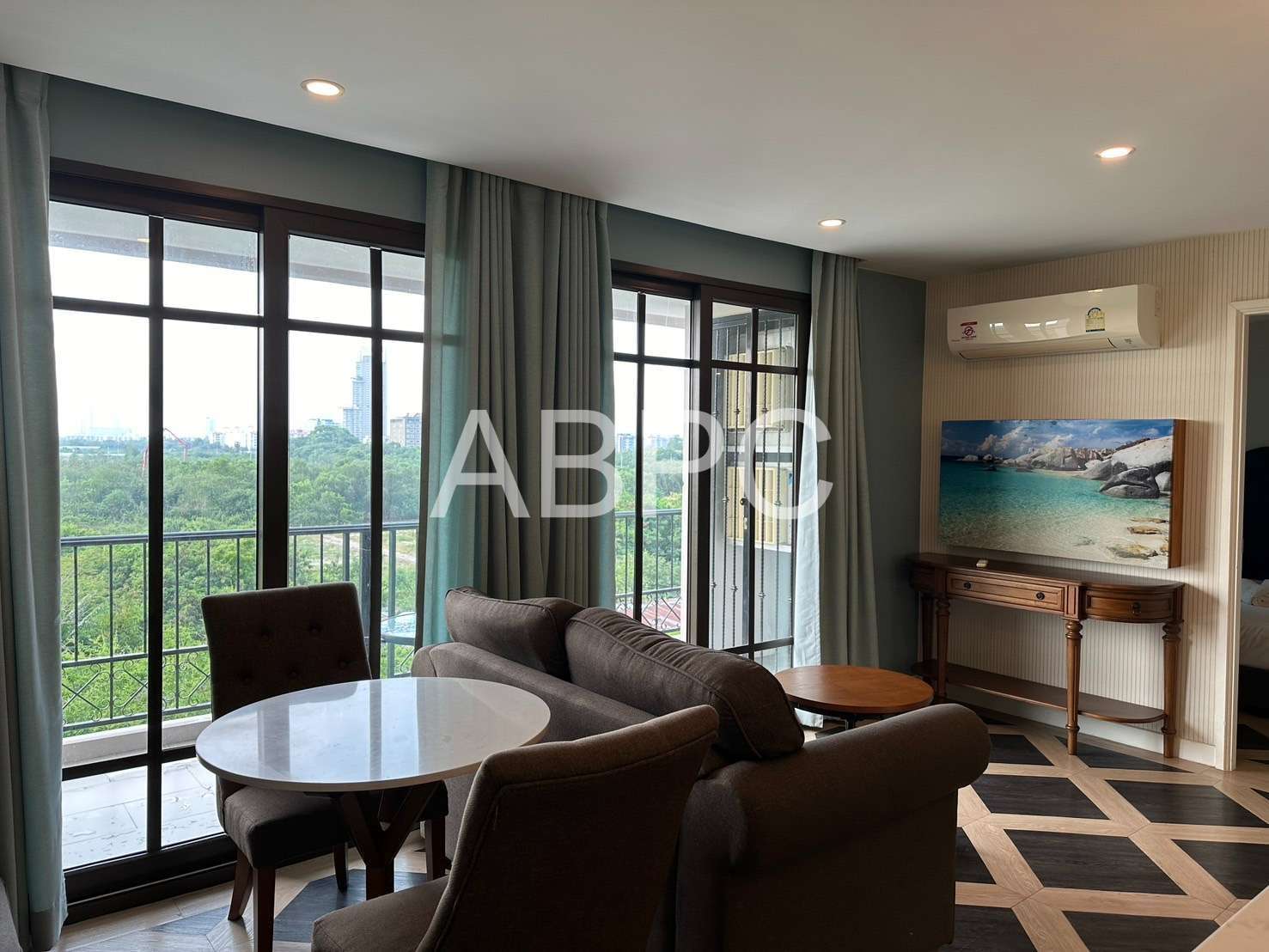 2 bedroom Condo For Sale In Jomtien photo 14