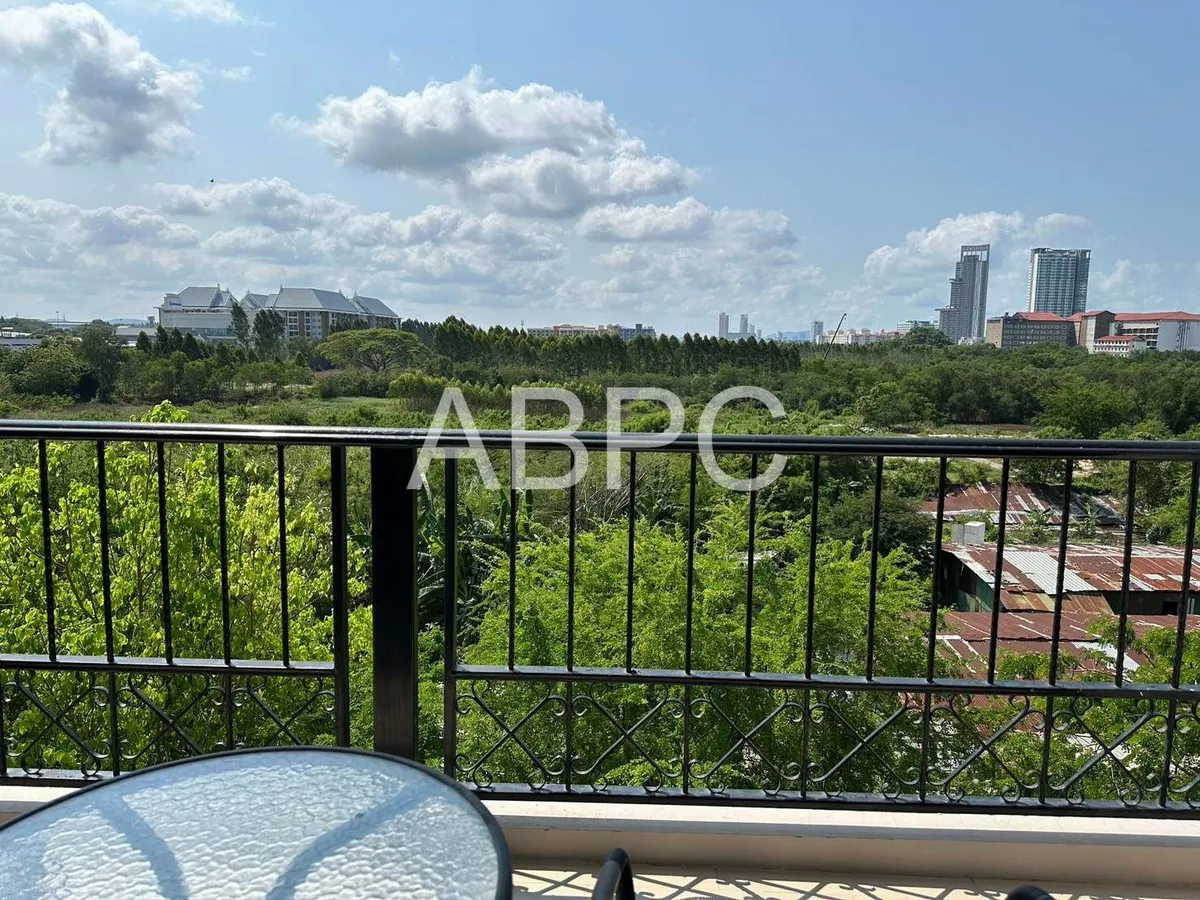 2 bedroom Condo For Sale In Jomtien
