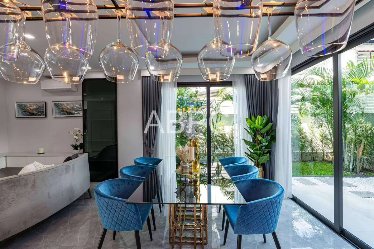 Brand New Modern Luxury 5 Bed 5 Bath Pool Villa In Jomtien photo 2